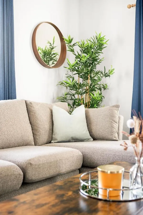 Stylish & Convenient 4Br House W/ Garden & Parking Villa Bournemouth