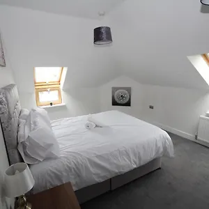  Apartment Holden Court 5 United Kingdom